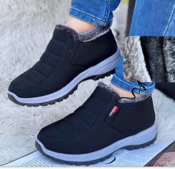 ZAPATILLA IMPERMEABLE NEGRO