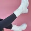BOTA IMPERMEABLE CON CIERRE